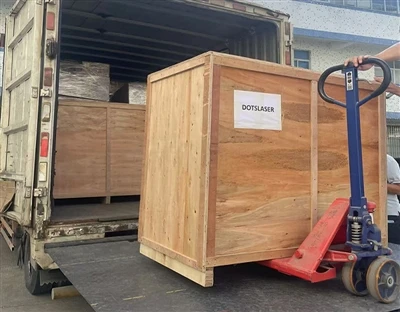 Stor lasersveisemaskin hadde klar
